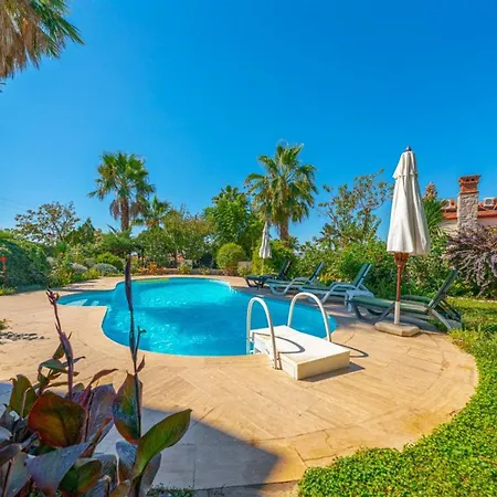 Lebrentals Aychin Villa *